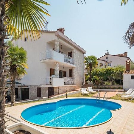 Villa More Mio Πόρετς Εξωτερικό φωτογραφία