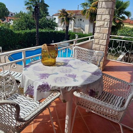 Villa More Mio Πόρετς Εξωτερικό φωτογραφία