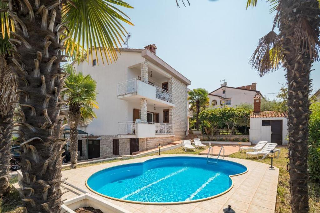 Villa More Mio Πόρετς Εξωτερικό φωτογραφία